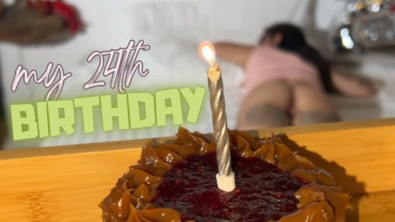 Soplando una polla en mi cumpleaños número 24