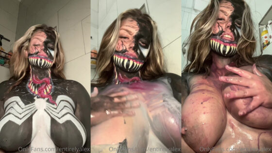 Venom PoppyAlexander se lava la pintura de su cuerpo