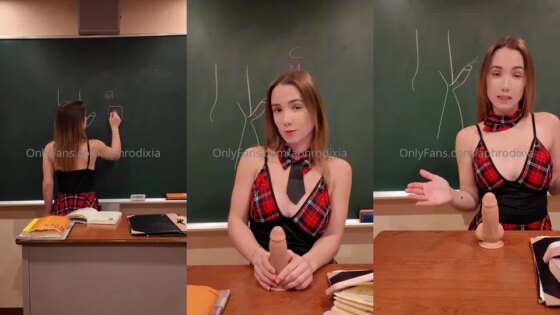 Afrodixia les da a sus estudiantes un JOI