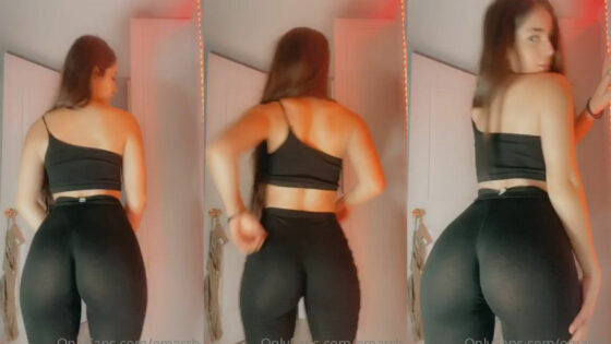 Emma RB se burla de su culo redondo en mallas