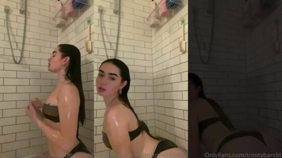 Trinity Hudson se burla de su cuerpo en la ducha